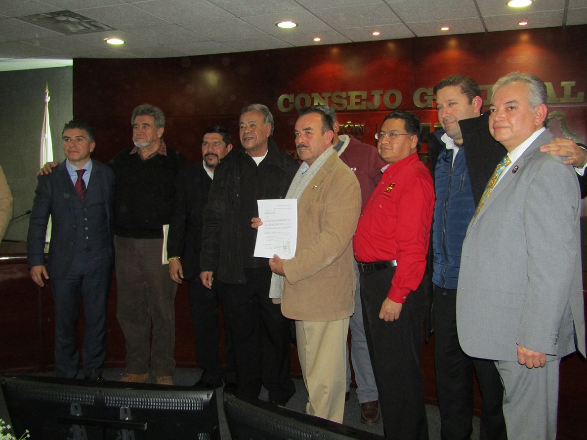 Registran la coalición Morena-PES-PT